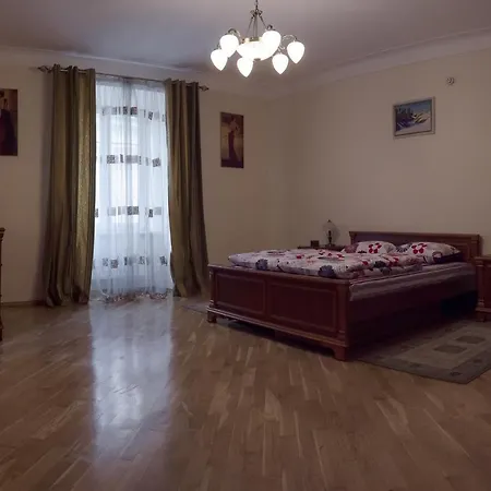 Apartment In The Historical Centre -